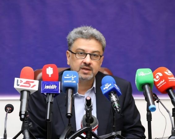 ️رجبی مشهدی: نور آبی آسمان ارتباطی به شبکه برق نداشت